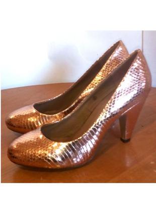 👠👠👠 нарядные золотистые туфли на каблуке, р.38 код t38524 фото