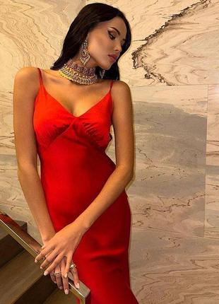 Женское красное шелковое длинное элегантное платье 2023 года.