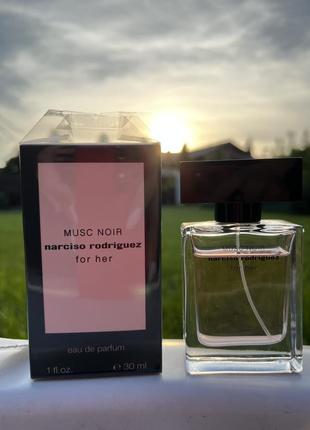 Musc noir for her narciso rodriguez парфумована вода