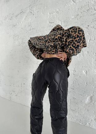 Теплые стеганые брюки карго на холлофайбере с микро флисом, теплые женские брюки на зиму1 фото