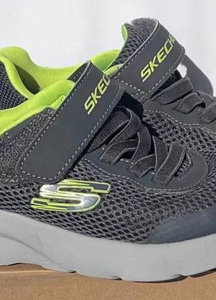 Дитячі кросівки skechers eur 30