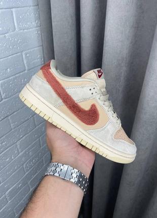 Жіночі кросівки nike sb dunk low terry swoosh