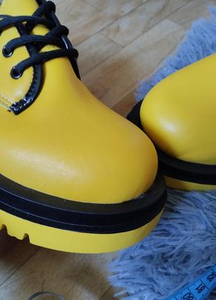 Женские желтые туфли на тракторной подошве 23 см,23.5 см, 25 см2 фото