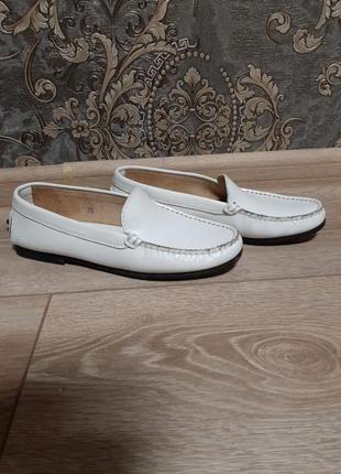 Шкіряні туфлі