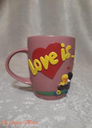 Чашка "любовь это..." с декором из полимерной глины1 фото