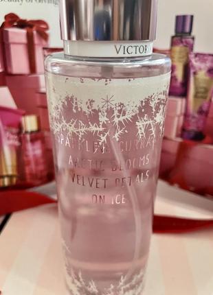 Victoria's secret velvet petals frosted fragrance mist оригинал6 фото