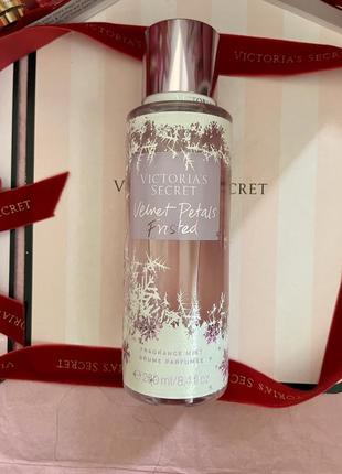 Victoria's secret velvet petals frosted fragrance mist оригинал3 фото