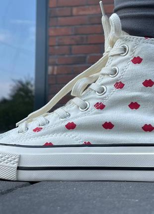 Converse chuck 70 embroidered lips  white a01601c8 фото