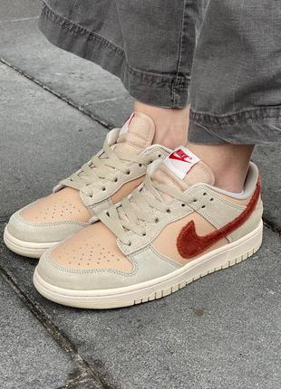 Nike sb dunk low terry swoosh7 фото