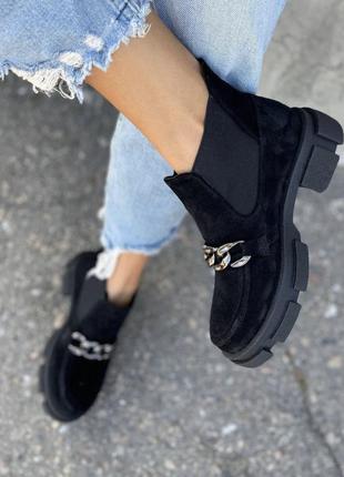 Женские ботинки