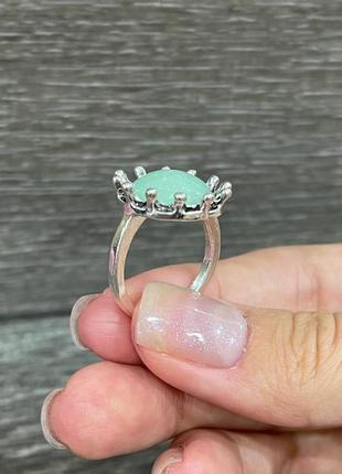 Оригинальный подарок девушке - кольцо "зеленая перламутровая сфера в серебристой оправе" в бархатном футляре5 фото