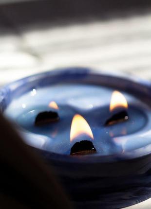 Свеча с соевого воска в гипсовом кашпо с деревянным фитилем3 фото