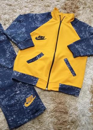 Костюм на 5-6 років зріст 110-116 см