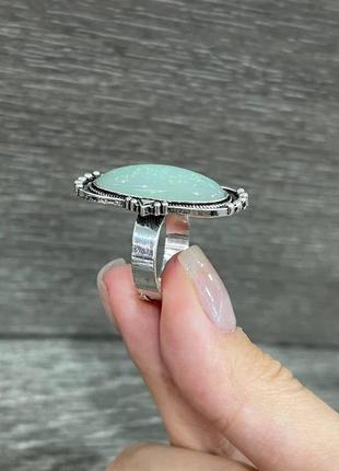 Оригинальный подарок девушке - кольцо "зеленый крупный перламутр в серебристой оправе" в бархатном футляре5 фото