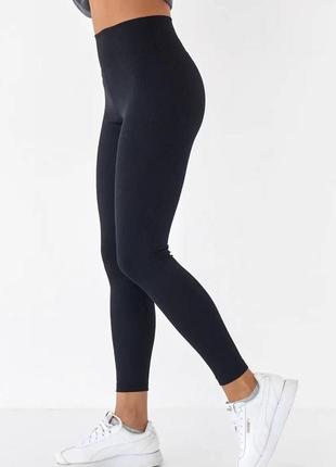 Женские очень удобные лосины из трикотажа в рубчик с начесом размеры норма и батал