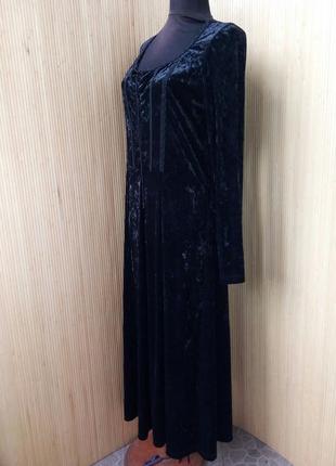 Длинное черное платье со шнуровкой / фактурный велюр2 фото