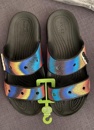 Crocs tie-dye sandal шльопанці жіночі крокс оригінал w7 37-385 фото