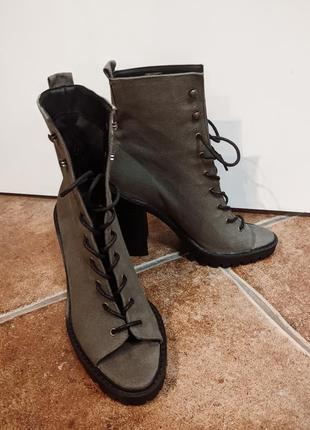 Ботінки босонідки туфлі шнуровка