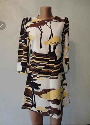 Платье беби долл, трапеция, с принтом демисезон