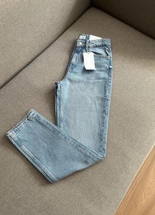 Джинси bershka mom