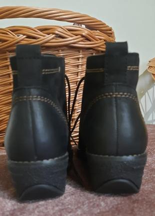Ботинки , черевики