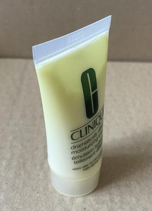 Clinique dramatically different moisturizing lotion увлажняющий крем для лица 30ml 3
