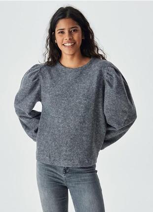 Пушистый свитер zara с объемными рукавами/джемпер кофта