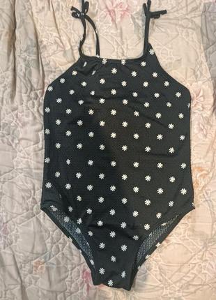 Класний суцільний рельєфний купальник на дівчинку басейн пляж