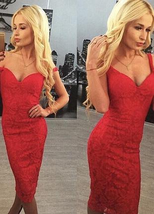 Нереально красиве котоновое сукню в троянди h&m