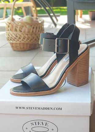 Босоножки steve madden.