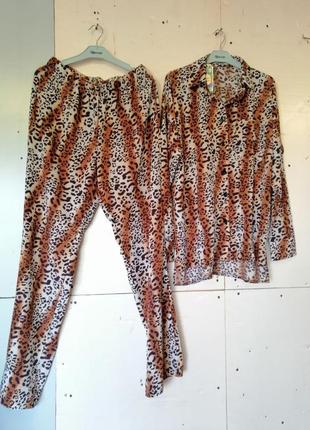 Летний легкий крепдешиновый костюм хищный принт лео леопард рубашка оверсайз длинные брюки палаццо10 фото
