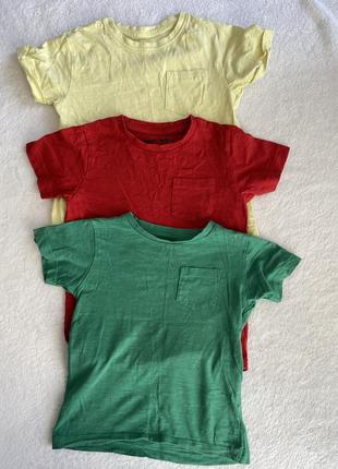 Набор футболок для мальчика 3-4 года2 фото