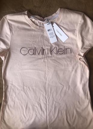 Calvin klein оригінал slim fit metallic logo tee  europe (perfect peach)2 фото