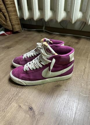 Nike blazer