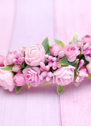 Нарядна святкова пов*язка з квітами рожева