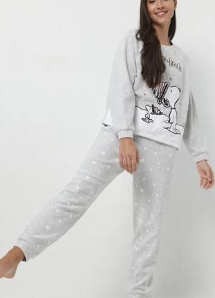 Уютная комфортная пижама из микрофлиса размер м и l