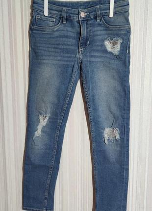 Голубые джинсы скинни с потёртостями р. 7-8 лет