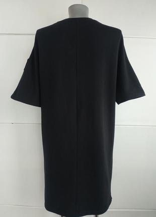 Стильное платье-футболка zara из комбинированной ткани.3 фото