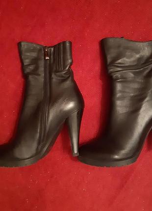 Классные ботинки anassana