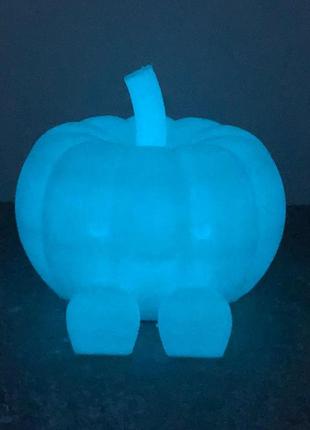Светящаяся в темноте (фосфорисцентная бирюзовое свечение) тыква на хеллоуин с ножками (12010060199)