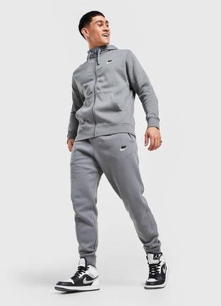 Костюм nike
❗️ оригінал, на флісі1 фото