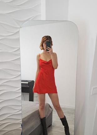 Красное атласное мини-платье, красное платье, платье в пижамном стиле3 фото