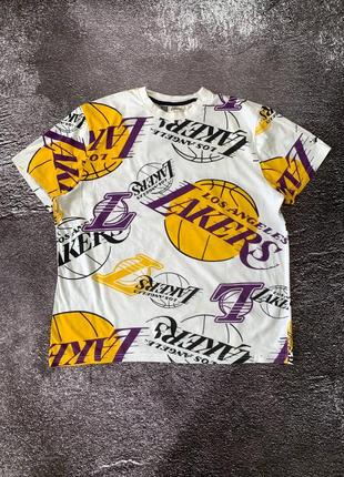 Футболка nba lakers monogram t-shirt primark2 фото