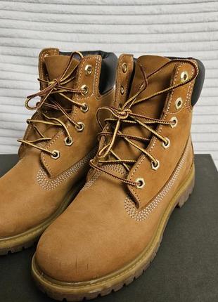 Жіночі черевики timberland