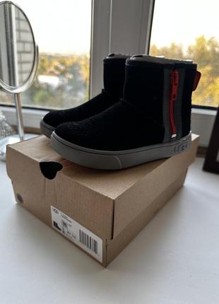 Ботинки детские ugg