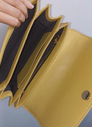 Дуже гарна жовта сумочка zara, нова навіть є етикетка3 фото