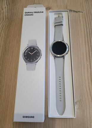 Смарт-часы samsung galaxy watch4 classic siver