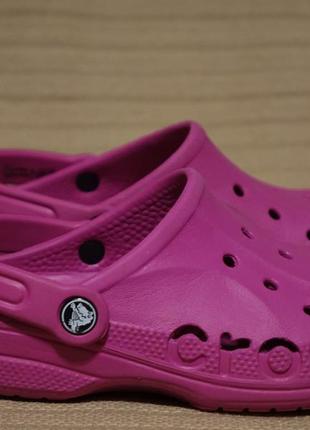 Симпатичные фирменные босоножки - сабо цвета фуксии crocs сша j 2/4 р.