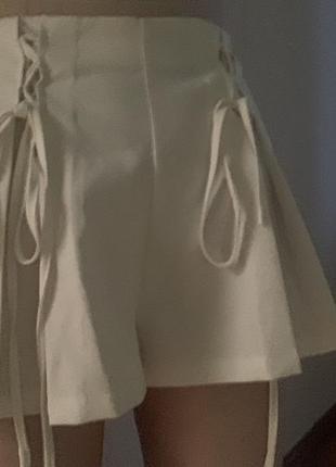Шорти