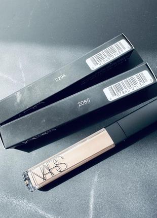 Nars radiant creamy concealer консилер у відтінку vanilla, у відтінку chantilly4 фото